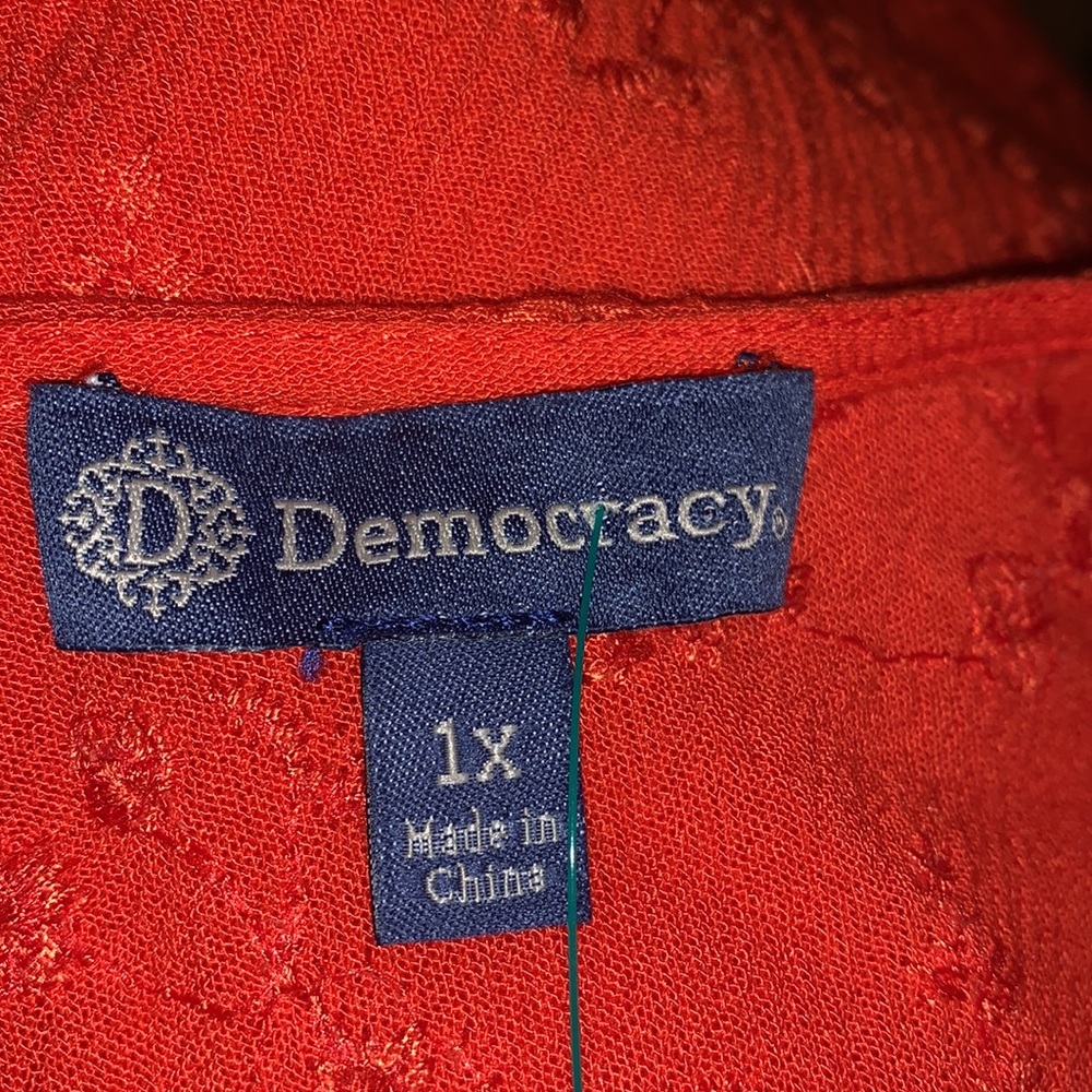 Democracy Top - Picture 3 of 3